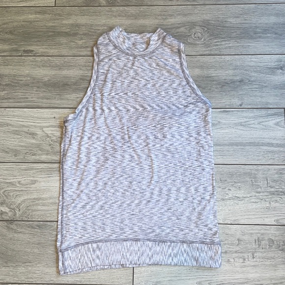 Cascade sports workout top - Picture 1 of 2